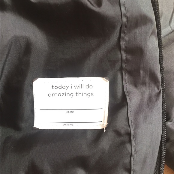 EUC youth size puffer jacket with hood - Picture 6 of 6